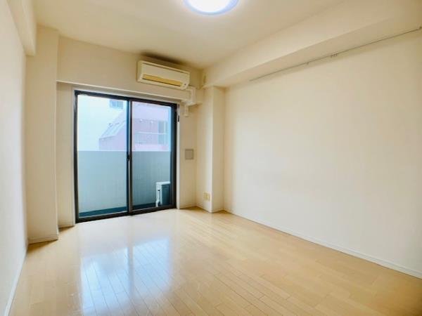 居室・リビング　ゆったりとした居間です