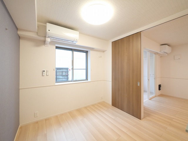 その他部屋・スペース　落ち着いて過ごせるお部屋なので、寝室にいかがでしょうか