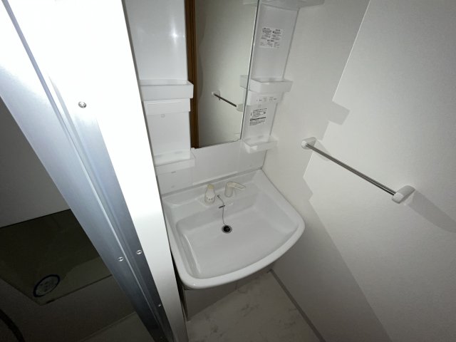 洗面設備　脱衣スペースもあります