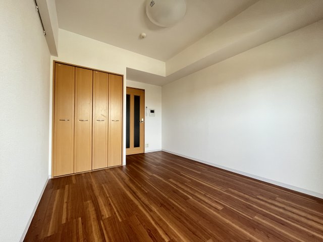 居室・リビング　こちらのリビングで趣味の時間をお楽しみください