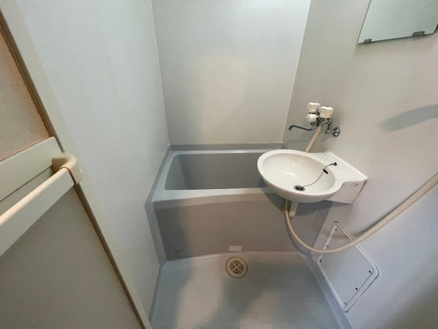 バス・シャワールーム　きれいなお風呂です。