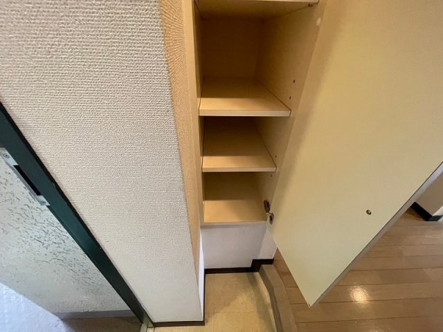 収納　こまごまとしたものを収納できそうです。