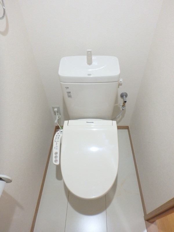 トイレ　図面と現状に相違がある場合には現状を優先