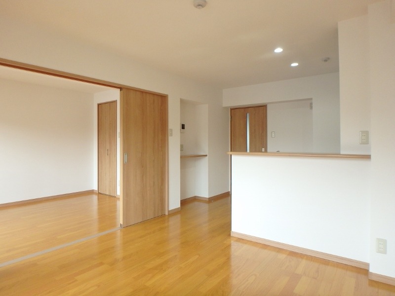 居室・リビング　図面と現状に相違がある場合には現状を優先