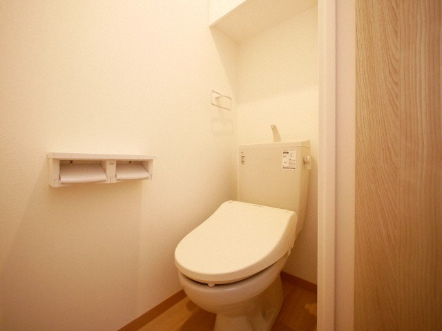 トイレ　ウォシュレット設置済みです！