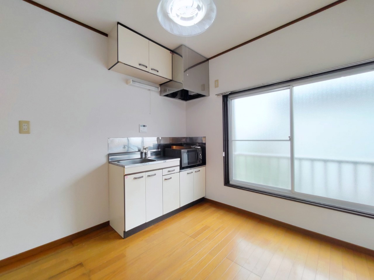 居室・リビング　おしゃれなリビングです（参考写真です。現状優先となります。）