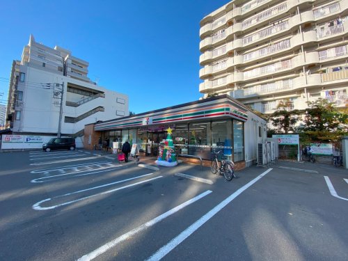 コンビニ　セブンイレブン 松戸根本店（コンビニ）まで468m