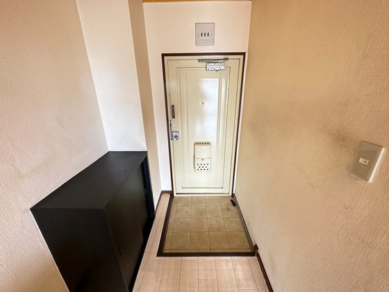 玄関　※別部屋の写真です