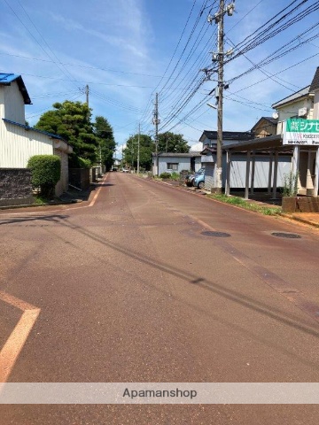 その他　前面道路（その他）まで0m