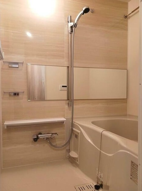 バス・シャワールーム　清潔な浴室！