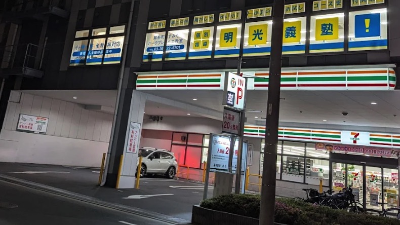 コンビニ　セブンイレブンすみだパークプレイス店（コンビニ）まで383m