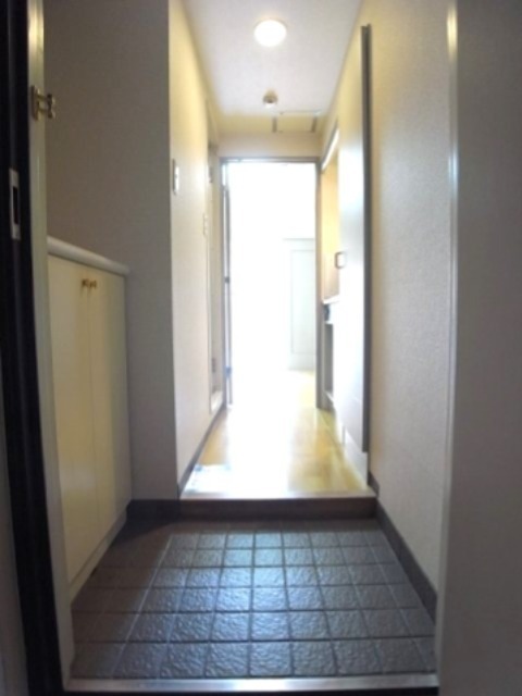玄関　※同仕様写真含む
