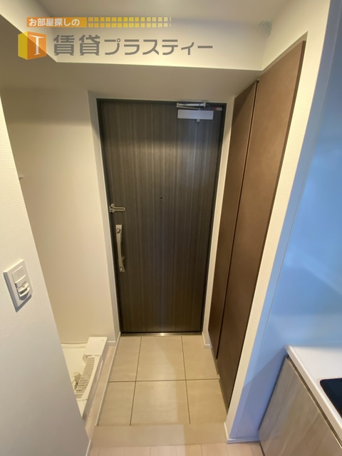 玄関　シューズボックス付き。