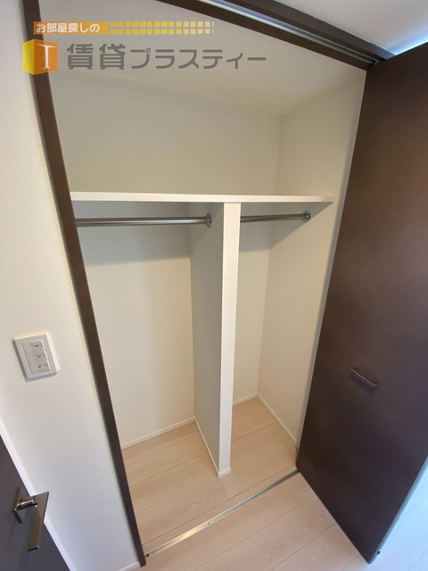 収納　お洋服もかけられます。