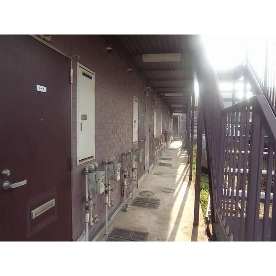 エントランス　共用廊下