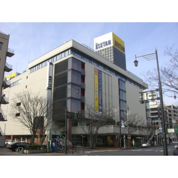 ショッピングセンター　新潟伊勢丹（ショッピングセンター）まで524m