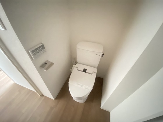 トイレ　※別部屋の写真です