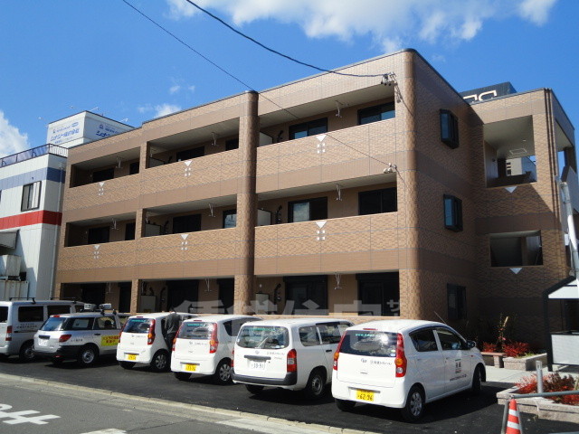 建物外観　外観写真（昼）