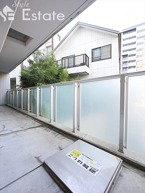 バルコニー　バルコニー