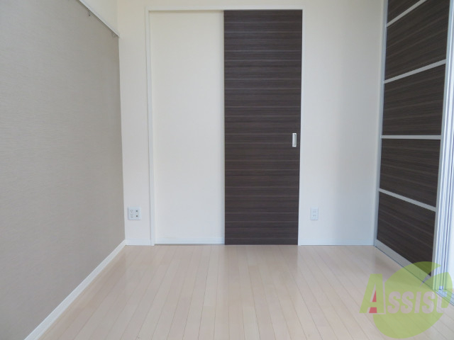 収納　収納スペースはコチラ。中が気になりますね～。