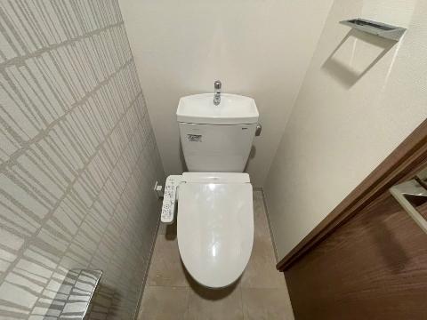 トイレ　シャワー付トイレ