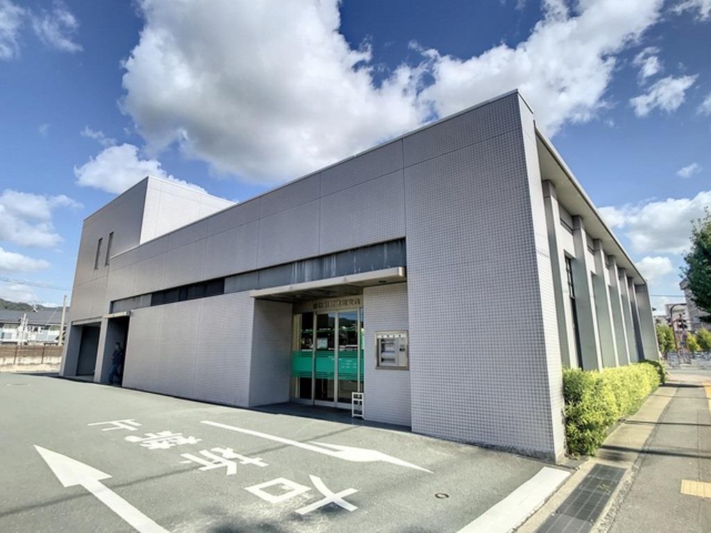 銀行　山口銀行湯田支店（銀行）まで762m