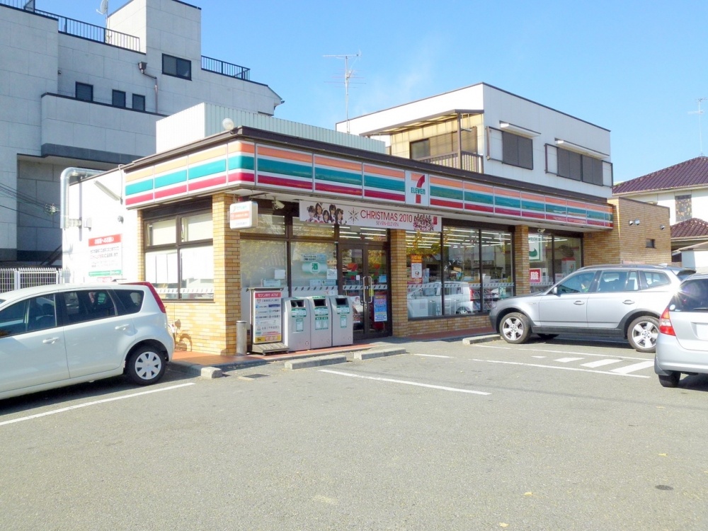 コンビニ　セブンイレブン宝塚泉町店（コンビニ）まで104m