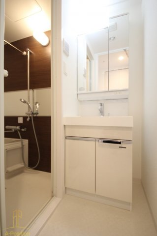 洗面設備　レオンコンフォート大手前ラトゥール