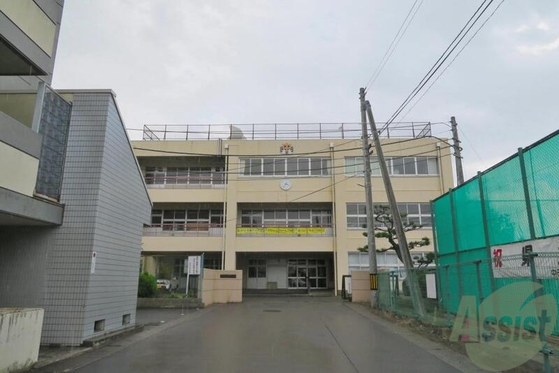 中学校　仙台市立中田中学校（中学校）まで885m