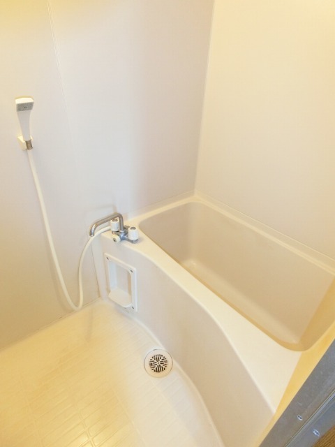 バス・シャワールーム　バス・シャワールーム