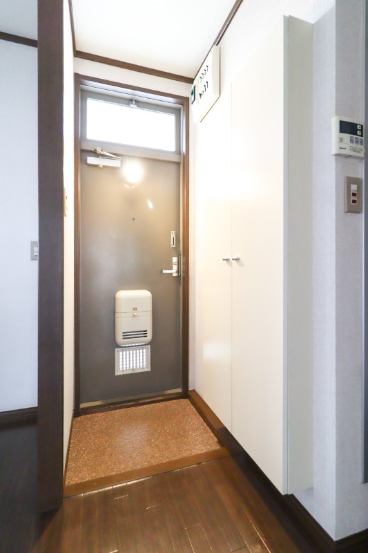 玄関　図面と現状に相違がある場合には現状を優先