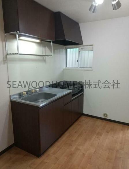 キッチン　２口ガスコンロ付きで自炊派にもおすすめ◎