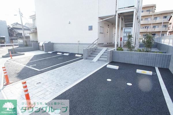 駐車場　駐車場