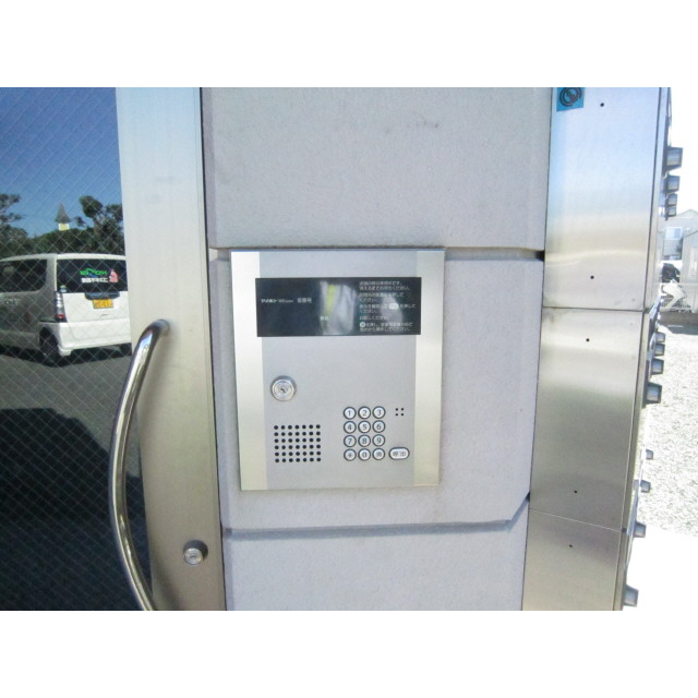 エントランス　オートロック付きです