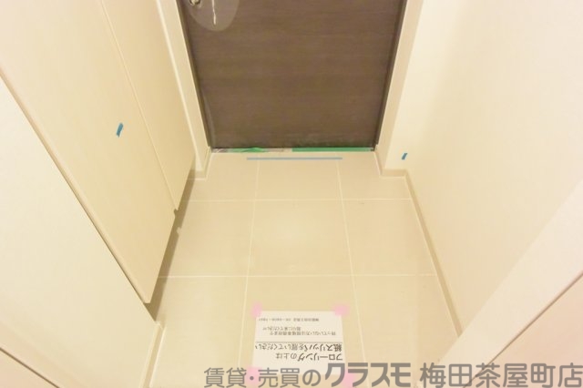 玄関　広々玄関