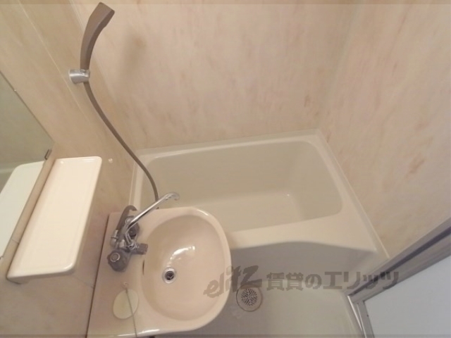 バス・シャワールーム　バス