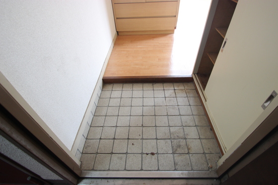 玄関　※別部屋の写真です