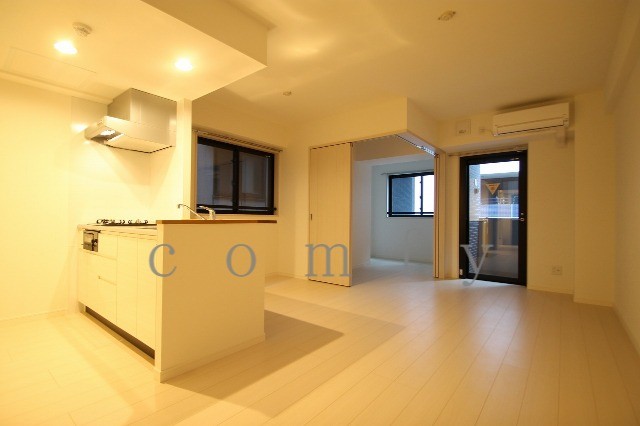 居室・リビング　開放感のあるリビングダイニング