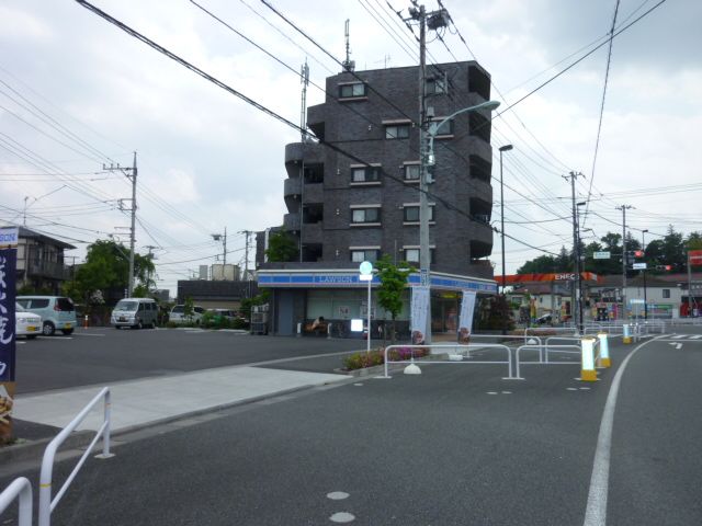 コンビニ　ローソン町田本町田店（コンビニ）まで517m