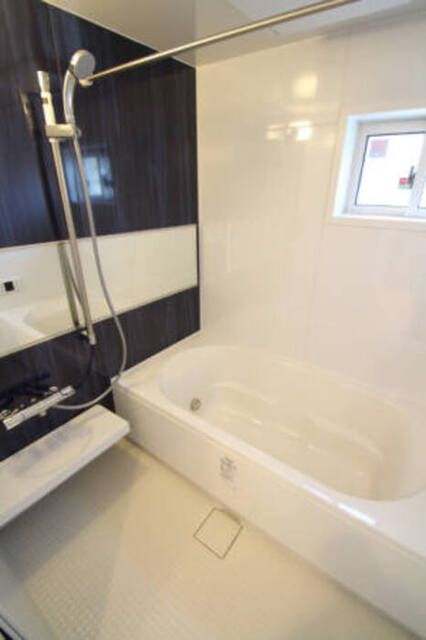 バス・シャワールーム　Ｂ１０３バス