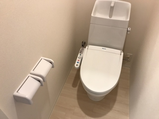 トイレ　シャワー付トイレ