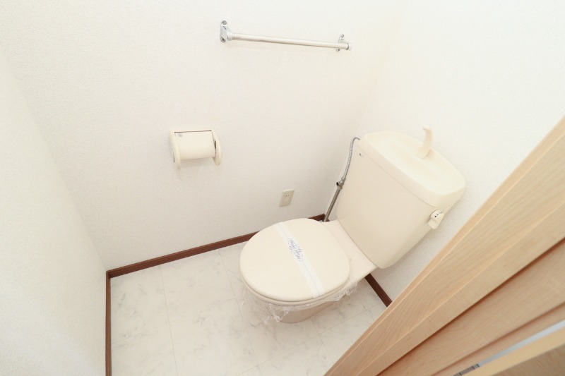 トイレ　図面と現状に相違がある場合には現状を優先