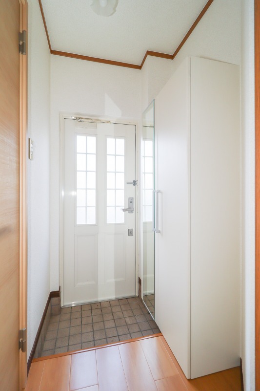 玄関　図面と現状に相違がある場合には現状を優先