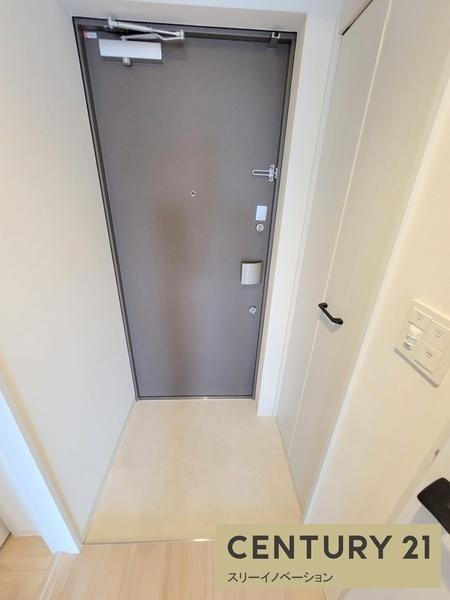 玄関　★シューズインクローゼットもあります！★