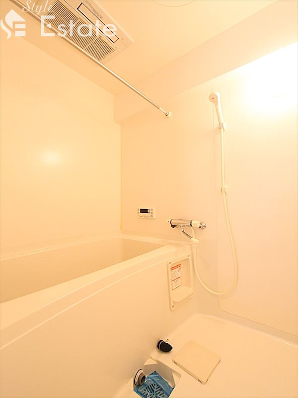 バス・シャワールーム　バスルーム