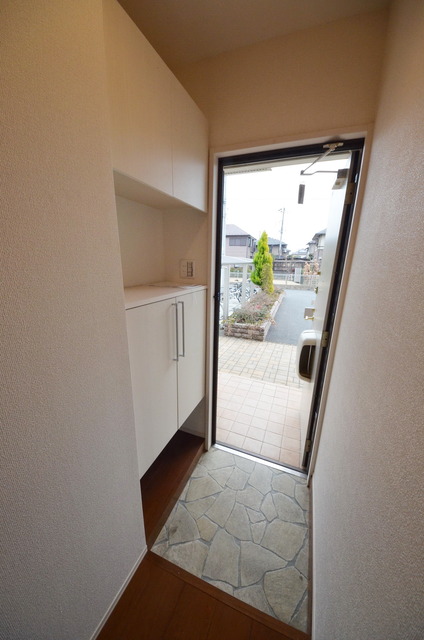 玄関　★玄関周りも窮屈になりません★