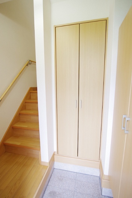 玄関　※類似室内