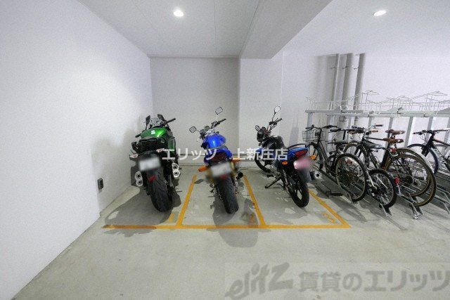 駐車場　駐輪場