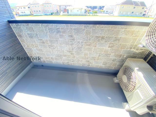 バルコニー　同型別室