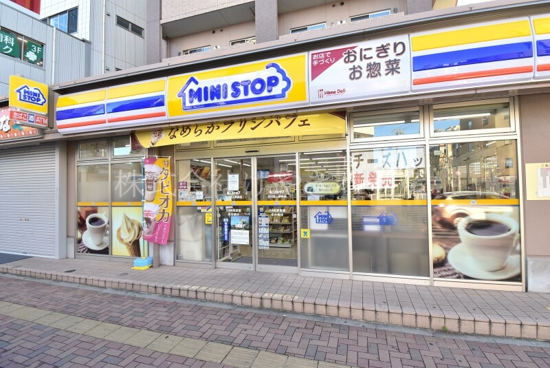 コンビニ　ミニストップ志村坂上駅前店（コンビニ）まで180m